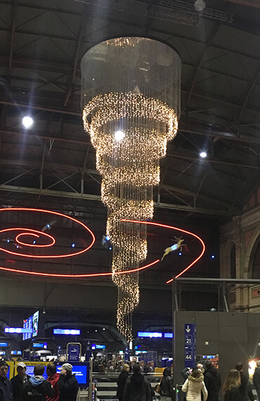 chandelier2_thmb